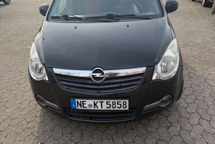 Opel Agila 130.000 km 1.400 &euro; Meerbusch 40667