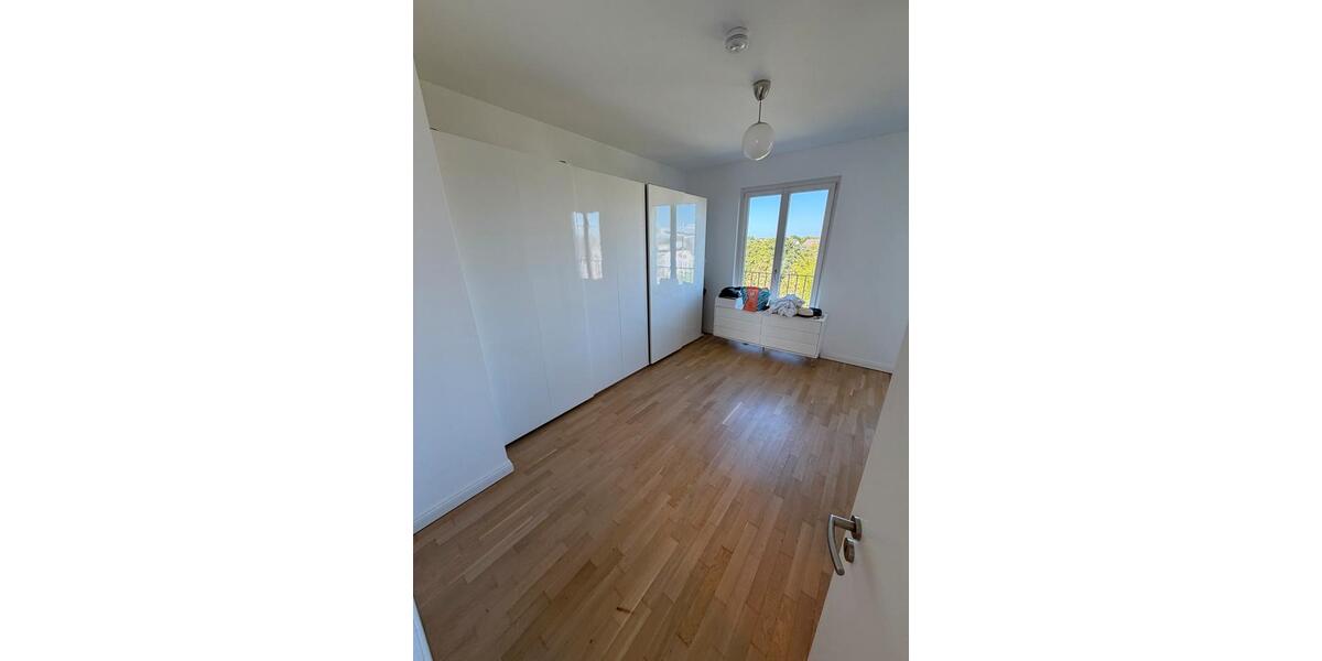 Einfamilienhaus Köln Rodenkirchen - 3.5 Zimmer, 180 m&sup2;, 4.000&euro; | Angebot:26512687