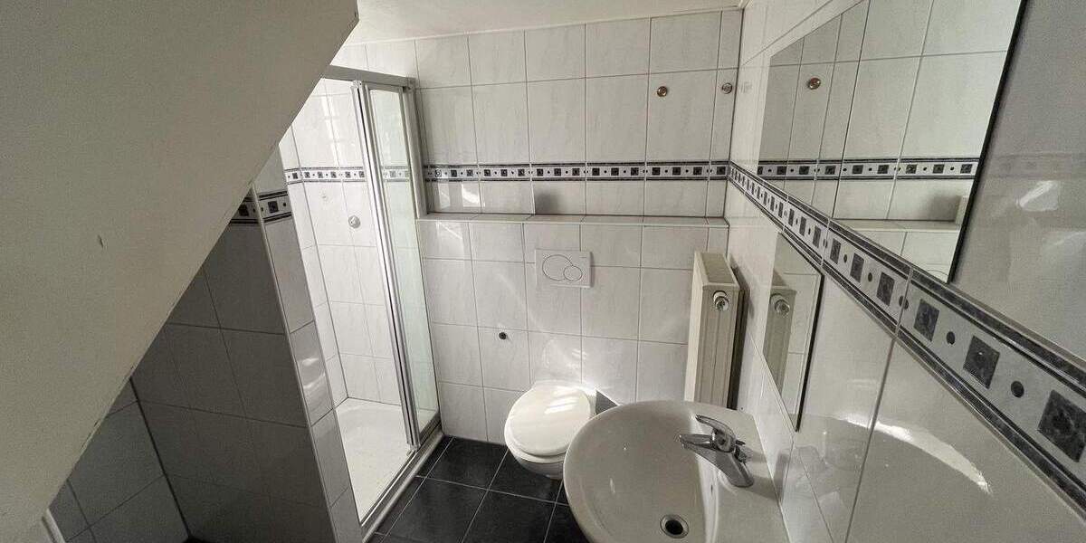 Einfamilienhaus Leverkusen Schlebusch - 6 Zimmer, 173 m&sup2;, 450.000&euro; | Angebot:25675621