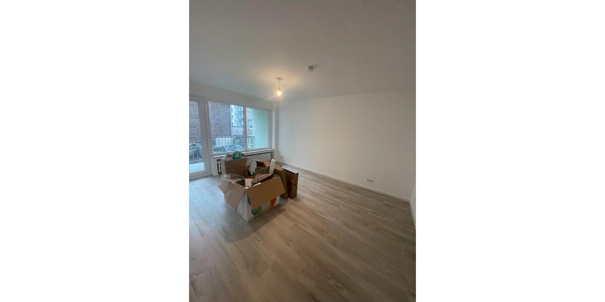 Etagenwohnung Düsseldorf Stadtmitte - 1 Zimmer, 120 m&sup2;, 737&euro; | Angebot:25718233