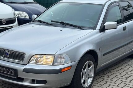 Volvo V40 156.956 km 1.670 &euro; Köln 51109