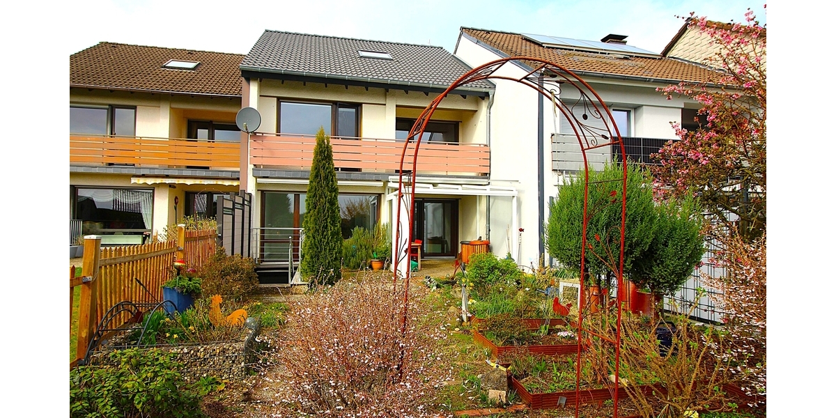Klassisches, gut gepflegtes Reihenmittelhaus mit schönem Garten und Garage. Top Lage von Witzhelden! - Einfamilienhaus Leichlingen / Witzhelden Witzhelden | Angebot:25920125