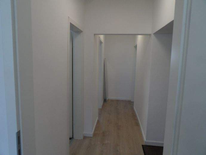 Etagenwohnung Köln Sürth - 3 Zimmer, 94 m&sup2;, 1.250&euro; | Angebot:26712509