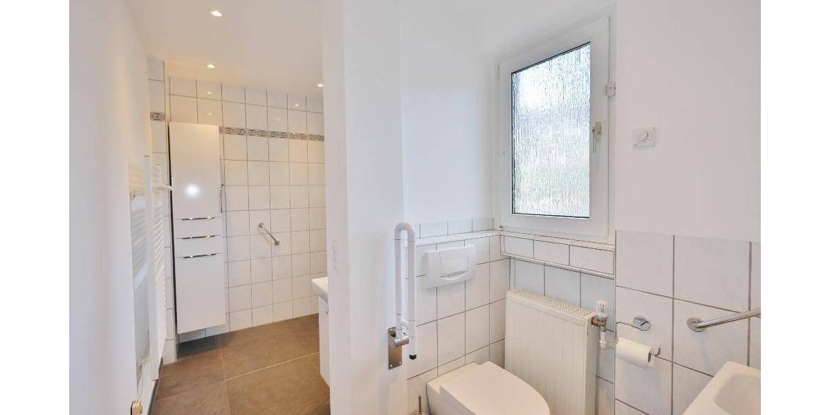 Mehrfamilienhaus, Wohnhaus Haan - 6 Zimmer, 146 m&sup2;, 480.000&euro; | Angebot:26713778