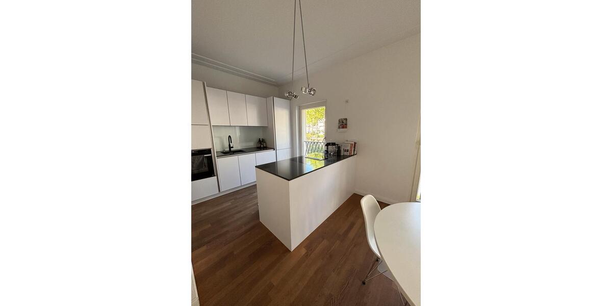 Etagenwohnung Düsseldorf Heerdt - 5 Zimmer, 198 m&sup2;, 1.450.000&euro; | Angebot:27109945
