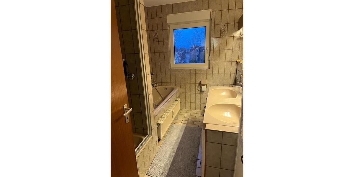 Etagenwohnung Kaarst - 3 Zimmer, 82 m&sup2;, 1.320&euro; | Angebot:26031736