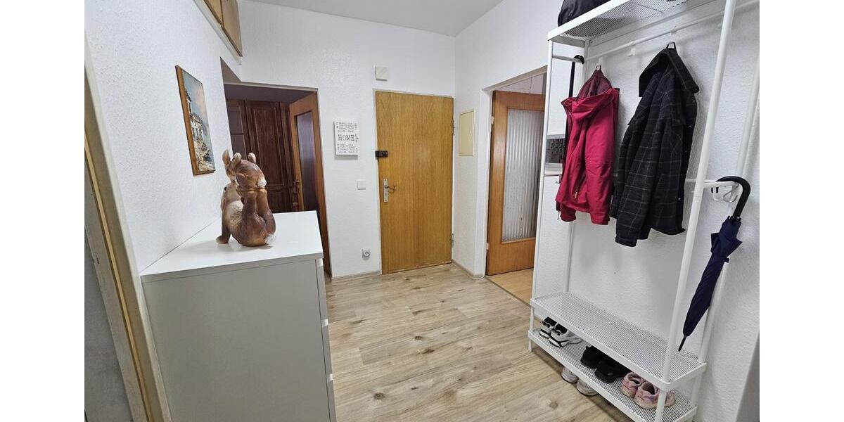 Erdgeschoßwohnung Köln Mülheim - 3.5 Zimmer, 80 m&sup2;, 1.550&euro; | Angebot:25947617