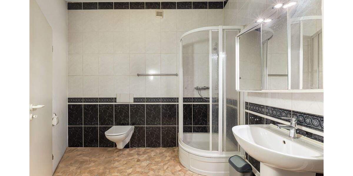 Mehrfamilienhaus, Wohnhaus Bergisch Gladbach Heidkamp - 7 Zimmer, 173 m&sup2;, 830.000&euro; | Angebot:25686490