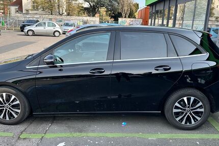 Mercedes-Benz B 180 213.000 km 13.800 &euro; Köln 51103