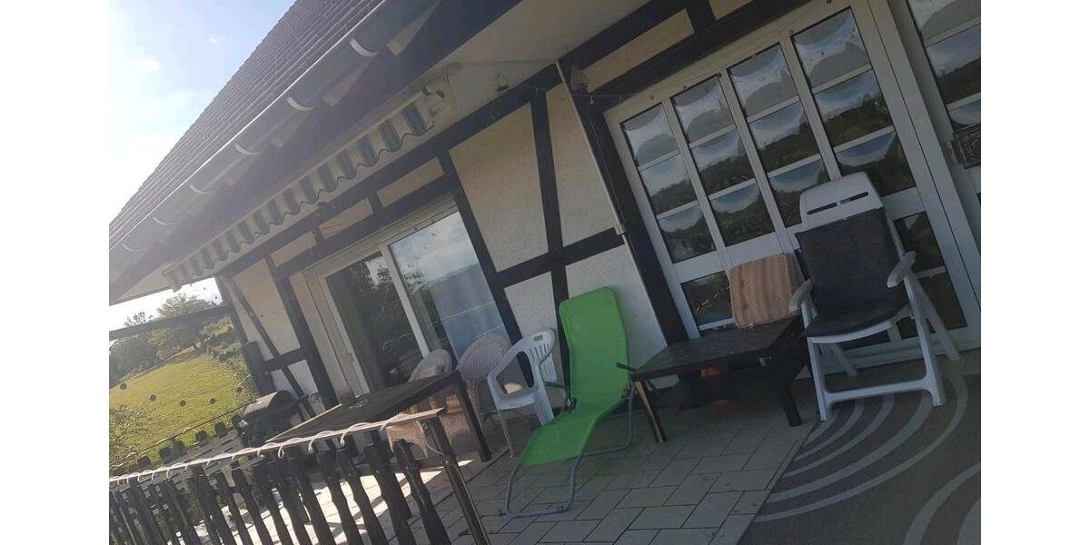 Hochparterre Bergisch Gladbach - 3 Zimmer, 110 m&sup2;, 1.350&euro; | Angebot:23684098