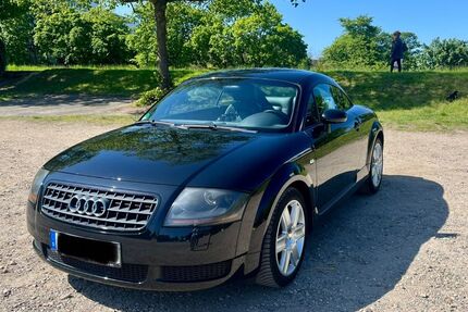 Audi TT 136.155 km 8.990 &euro; Köln 50735