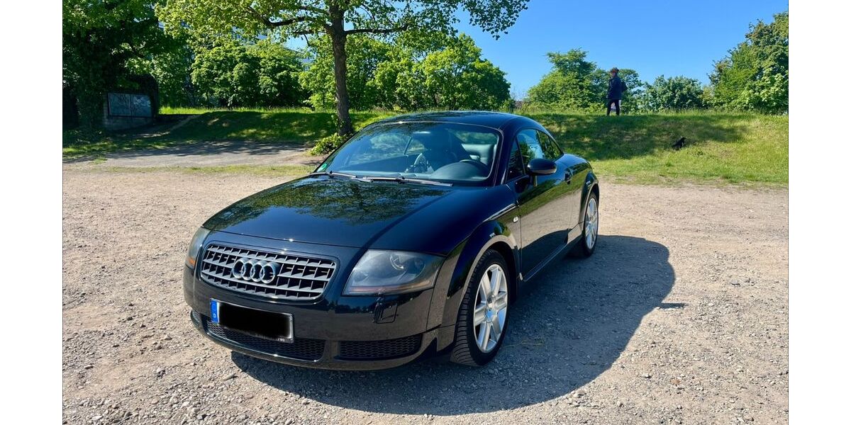 Audi TT 136.155 km 8.990 &euro; Köln 50735