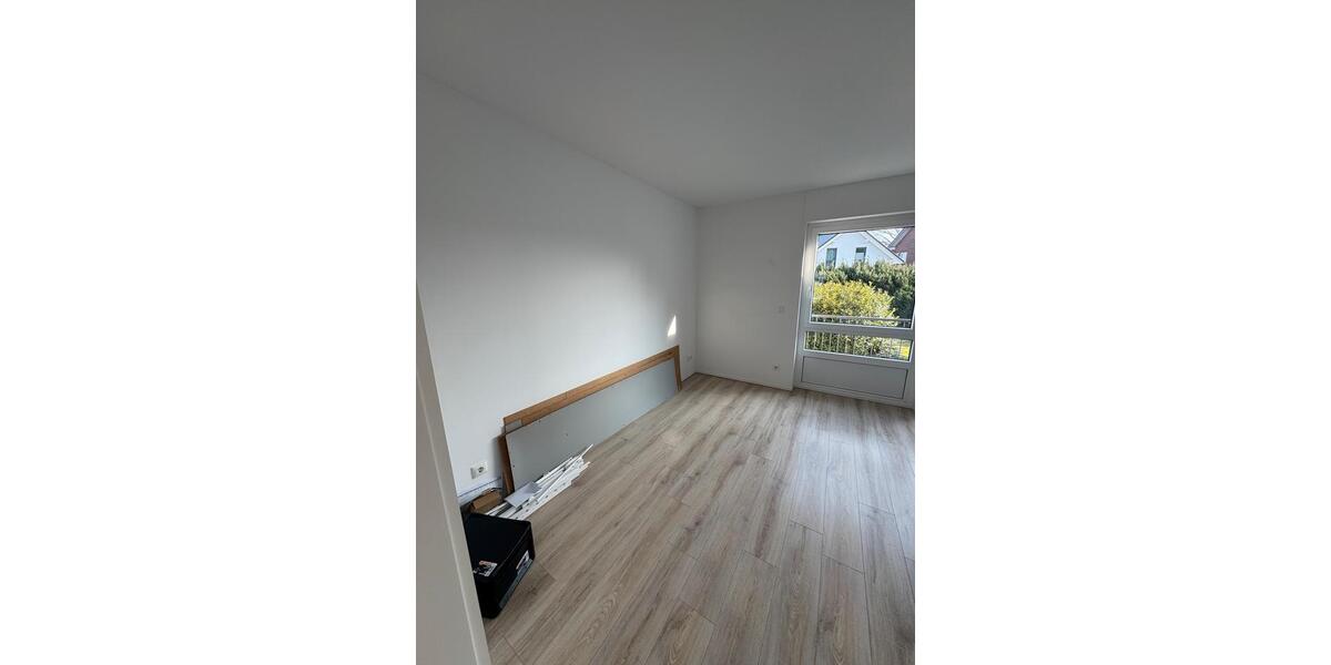 Etagenwohnung Bergisch Gladbach Alt-Frankenforst - 3 Zimmer, 75 m&sup2;, 1.050&euro; | Angebot:25127447