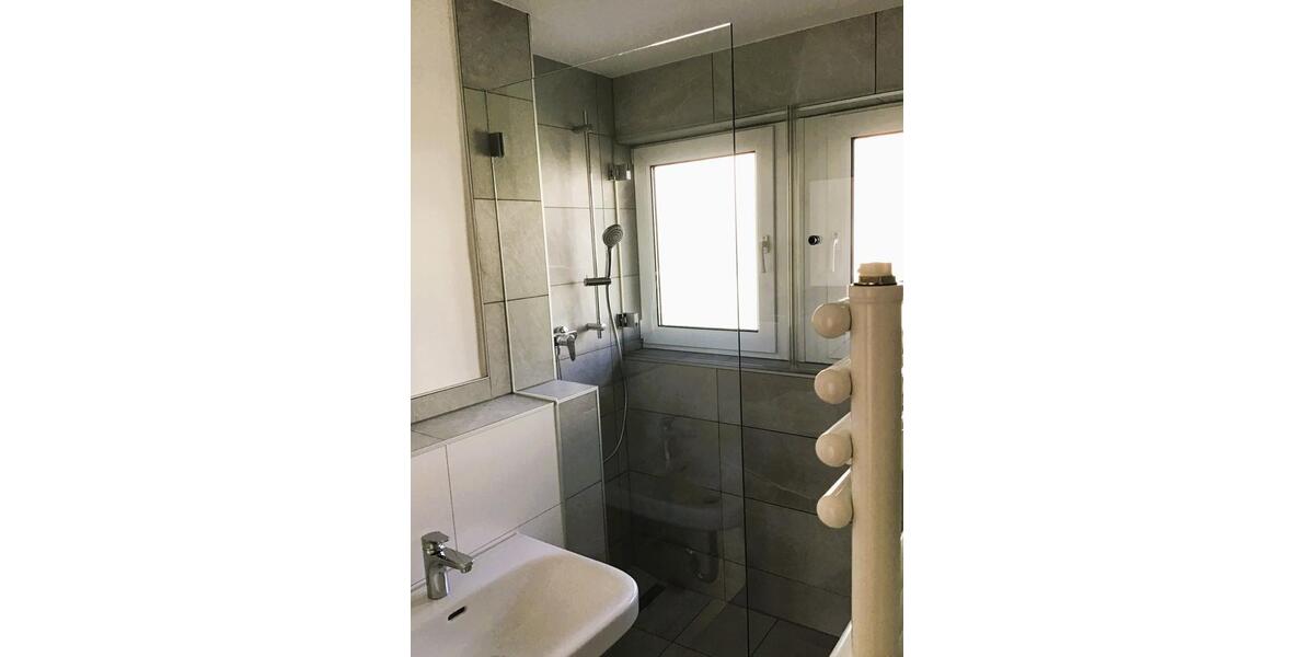 Etagenwohnung Köln Kalk - 4 Zimmer, 105 m&sup2;, 1.520&euro; | Angebot:25943409