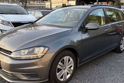 VW Golf 195.000 km 8.700 &euro; Bergisch Gladbach 51469