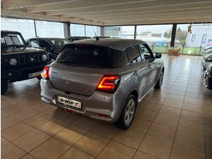 Suzuki Swift 1.2 Dualjet Hybrid Comfort 5 J. Garantie 5.500 km 22.930 &euro; HAAN 42781