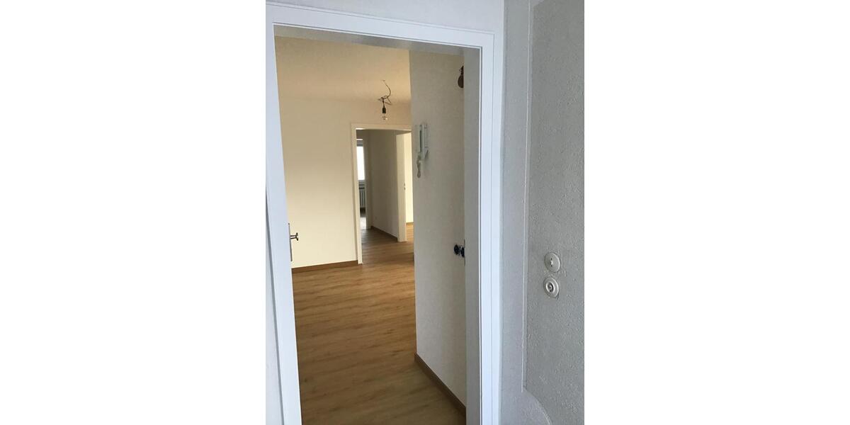 Etagenwohnung Köln Kalk - 4 Zimmer, 105 m&sup2;, 1.520&euro; | Angebot:25943409