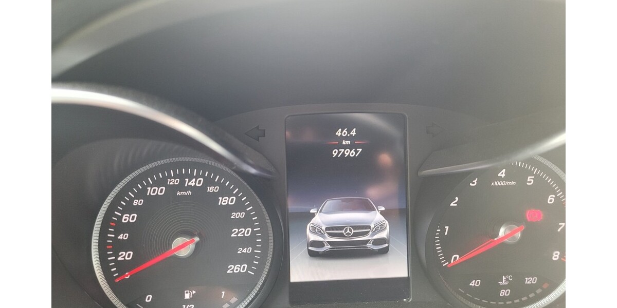 Mercedes-Benz C 200 98.000 km 23.899 &euro; Köln 50667