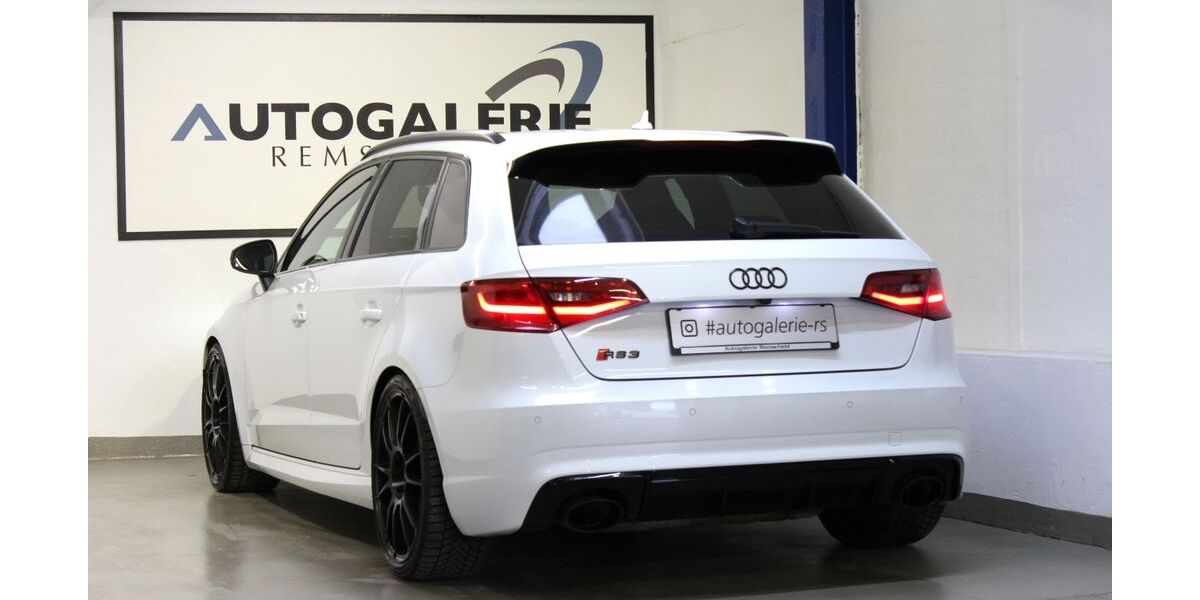 Audi RS3 82.200 km 35.990 &euro; Remscheid 42857