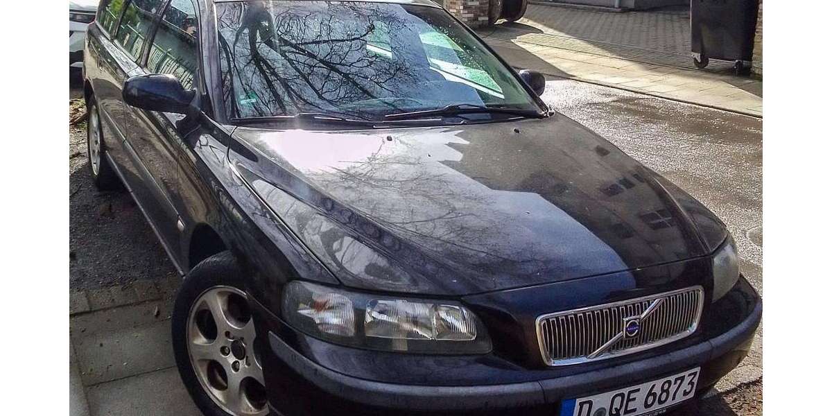 Volvo V70 200.000 km 4.900 &euro; Düsseldorf, Stadt 40237