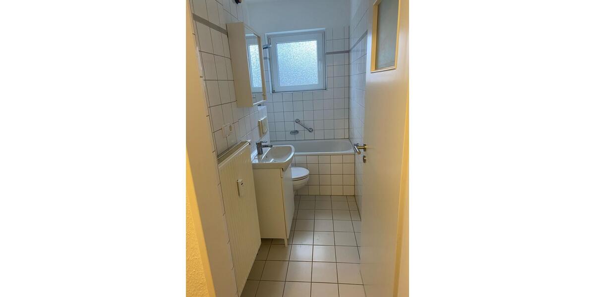 Etagenwohnung Köln Nippes - 1.5 Zimmer, 38 m&sup2;, 180.000&euro; | Angebot:26033192