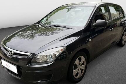 Hyundai i30 98.900 km 3.450 &euro; Hürth 50354