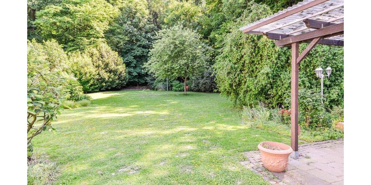 Mehrfamilienhaus, Wohnhaus Leverkusen Lützenkirchen - 6 Zimmer, 146 m&sup2;, 550.000&euro; | Angebot:25822680