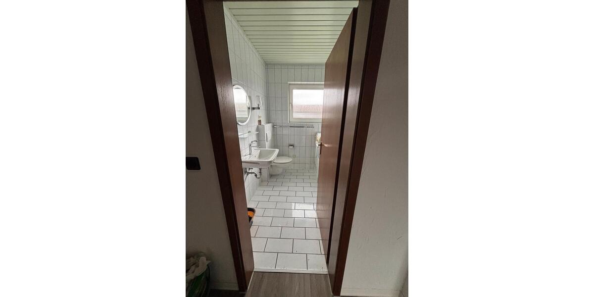 Etagenwohnung Langenfeld (Rheinland) - 3 Zimmer, 66 m&sup2;, 1.100&euro; | Angebot:26031704