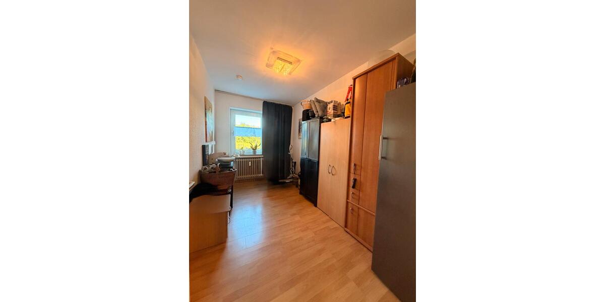 Hochparterre Köln Porz - 3 Zimmer, 72 m&sup2;, 300.000&euro; | Angebot:26702734