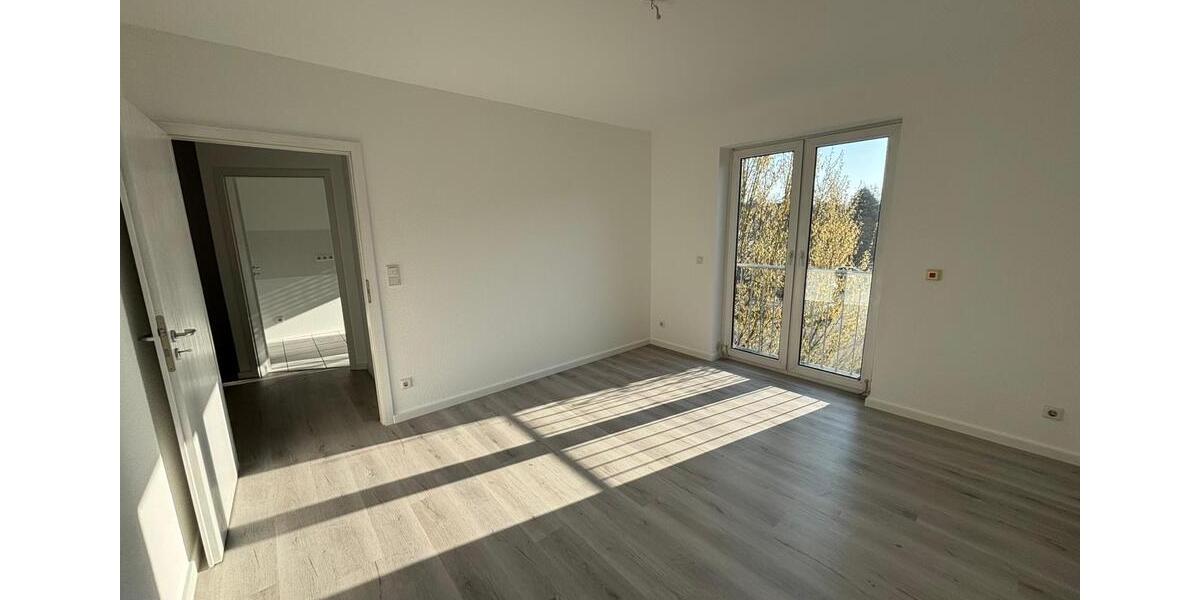 Etagenwohnung Köln Mülheim - 2 Zimmer, 78 m&sup2;, 1.500&euro; | Angebot:25981160