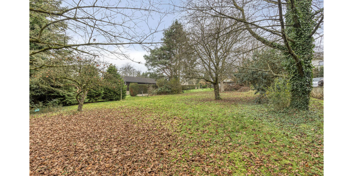 Großzügiges Ein- oder Zweifamilienhaus mit Charme, Gartenparadies & vielen Möglichkeiten - Einfamilienhaus Leichlingen | Angebot:25269338