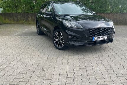 Ford Kuga 52.500 km 22.500 &euro; Dormagen 41539