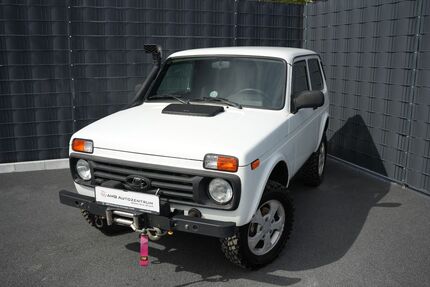 Lada Taiga 101.554 km 10.499 &euro; Dormagen 41539