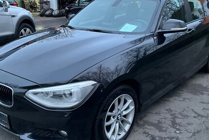 BMW 118 182.000 km 6.900 &euro; koeln 51105