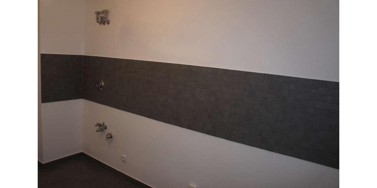 Dachgeschoßwohnung Leverkusen - 2 Zimmer, 55 m&sup2;, 950&euro; | Angebot:26688552