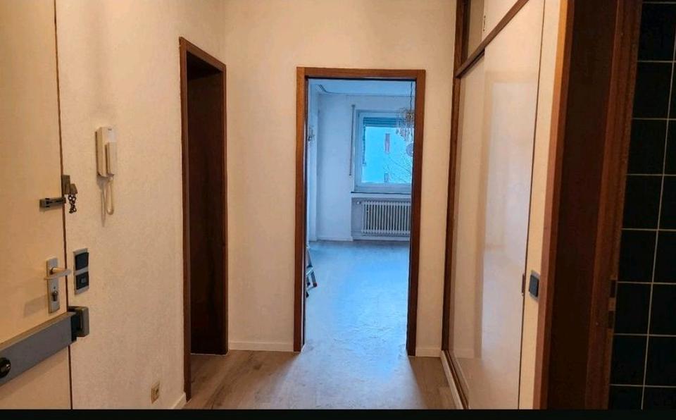 Etagenwohnung Leverkusen - 2 Zimmer, 63 m&sup2;, 850&euro; | Angebot:26008469