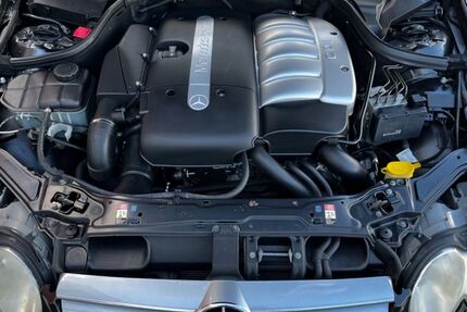 Mercedes-Benz CLK 270 51.170 km 7.600 &euro; Köln 50996