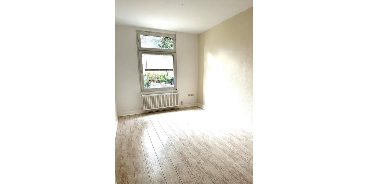 Mehrfamilienhaus, Wohnhaus Remscheid Reinshagen - 9 Zimmer, 255 m&sup2;, 299.000&euro; | Angebot:26023437