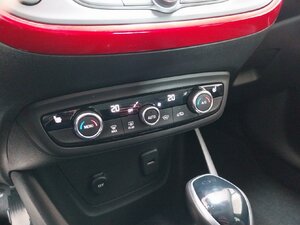 Opel Crossland X GS Line AHK Kam SHZ LHZ Tempo 21.775 km 19.870 &euro; HAAN 42781