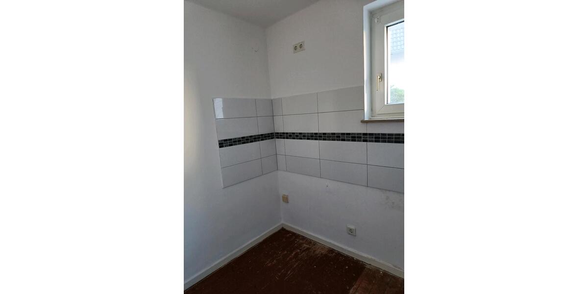 Erdgeschoßwohnung Solingen Mitte - 2 Zimmer, 45 m&sup2;, 570&euro; | Angebot:25343073