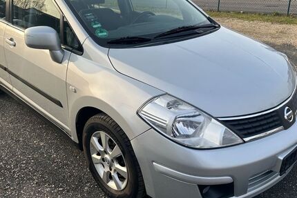 Nissan Tiida 155.000 km 3.800 &euro; Bergisch Gladbach bei Köln 51469