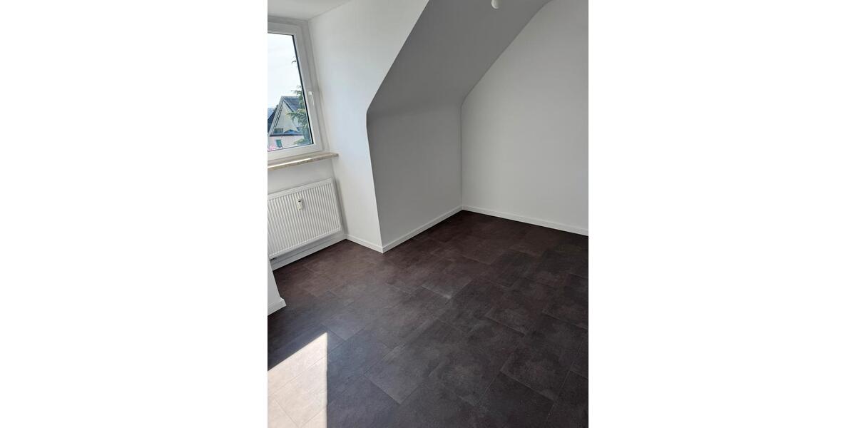 Maisonettenwohnung Leverkusen Schlebusch - 6 Zimmer, 140 m&sup2;, 2.000&euro; | Angebot:25840817