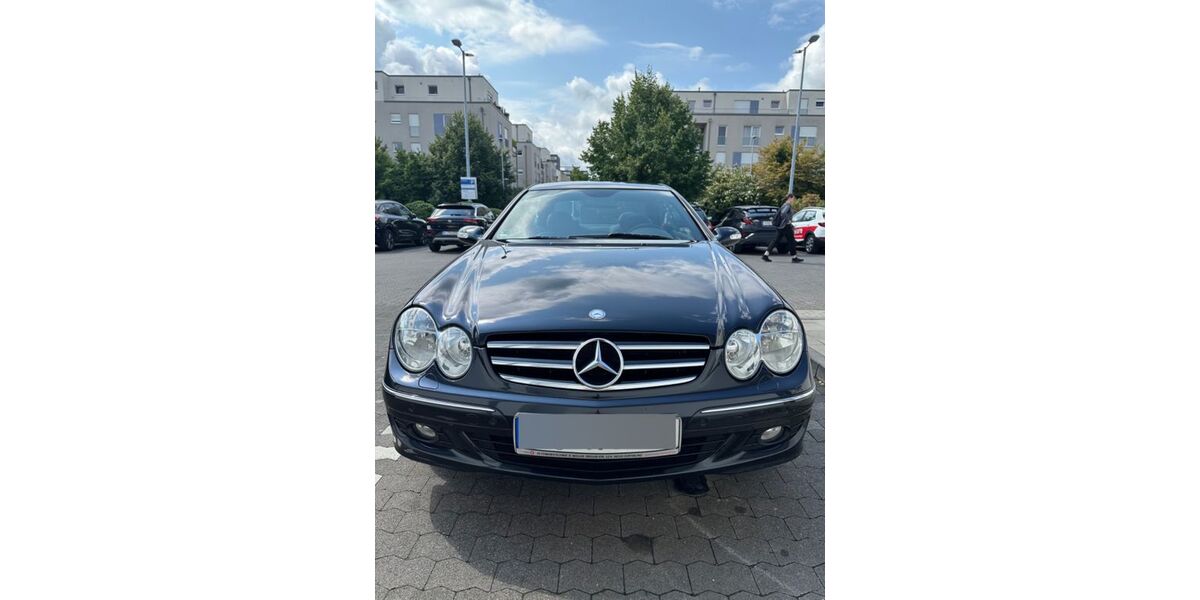 Mercedes-Benz CLK 200 102.000 km 8.990 &euro; Köln 50933