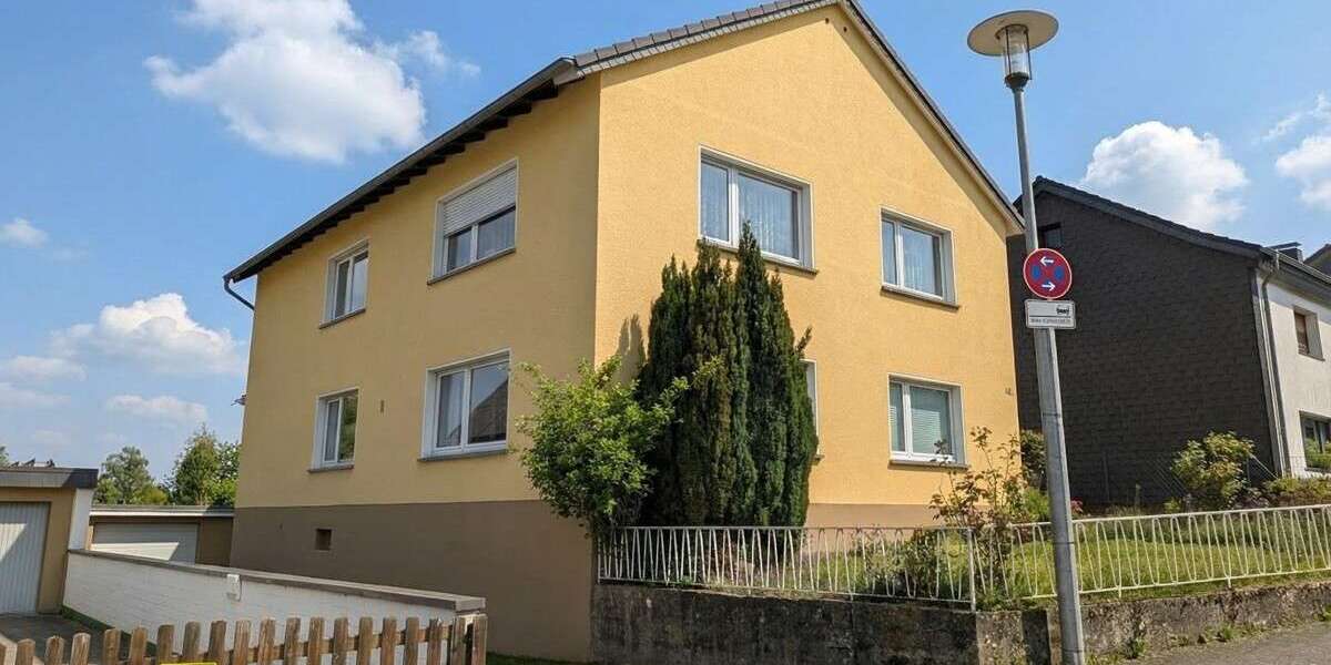 Einfamilienhaus Bergisch Gladbach - 8 Zimmer, 196 m&sup2;, 435.000&euro; | Angebot:26072691
