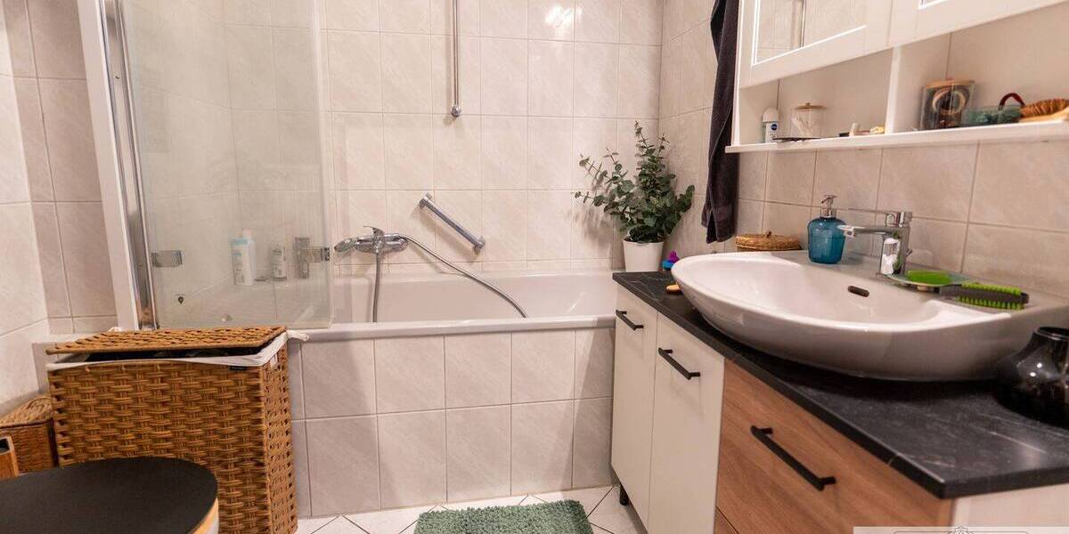 Mehrfamilienhaus, Wohnhaus Neuss Furth-Süd - 1 Zimmer, 220 m&sup2;, 799.000&euro; | Angebot:26029914