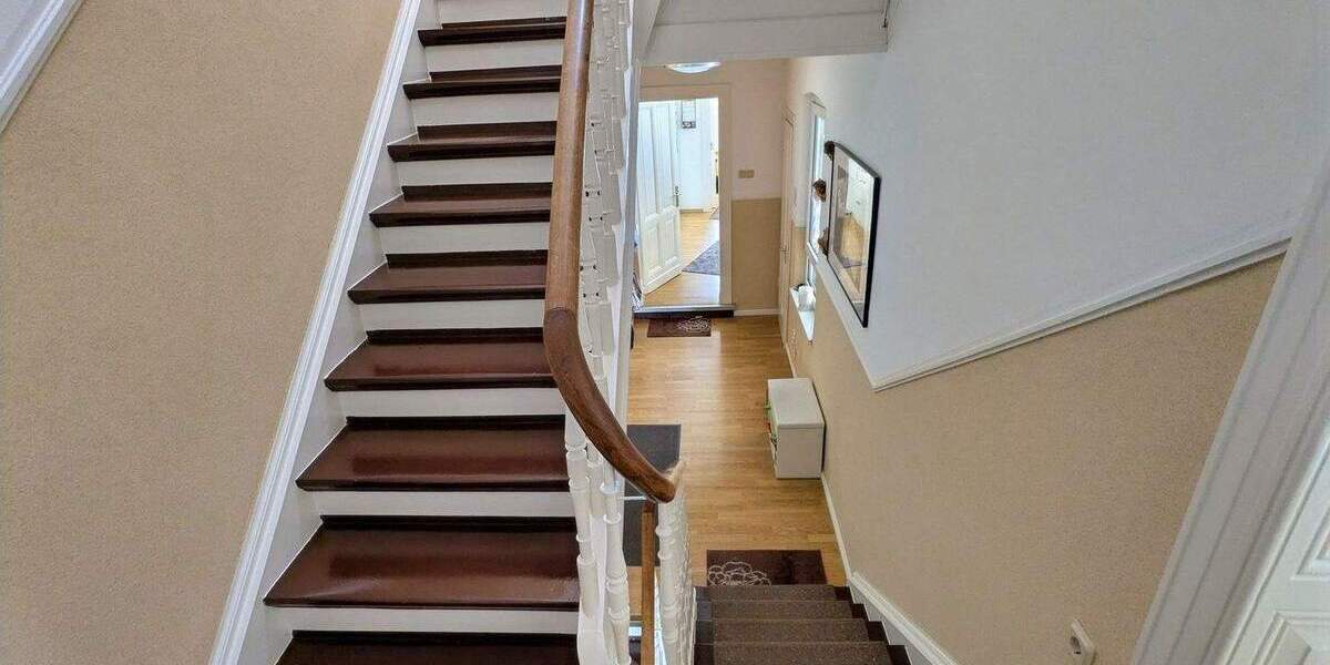 Mehrfamilienhaus, Wohnhaus Köln Lindenthal - 8 Zimmer, 211 m&sup2;, 1.350.000&euro; | Angebot:25779520