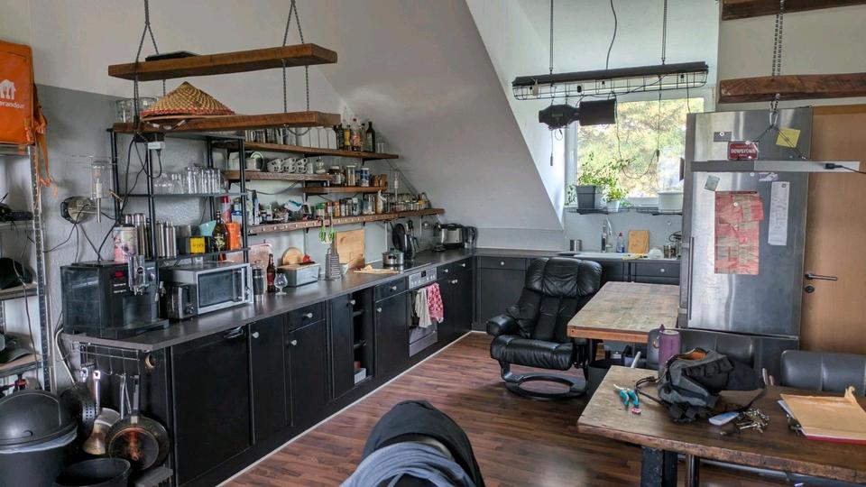 Dachgeschoßwohnung Köln Chorweiler - 3 Zimmer, 80 m&sup2;, 1.050&euro; | Angebot:25755810