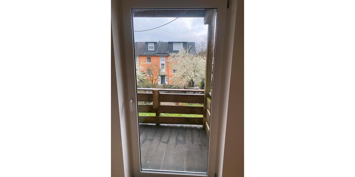 Etagenwohnung Bergisch Gladbach Gronau - 3 Zimmer, 50 m&sup2;, 900&euro; | Angebot:26682985