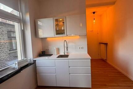 Wohnung Neuss - 1 Zimmer, 45 m&sup2;, 900&euro; | Angebot:25079942