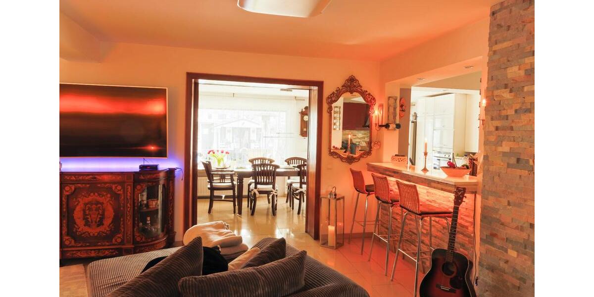 Reihenhaus Köln Mülheim - 8 Zimmer, 220 m&sup2;, 1.300.000&euro; | Angebot:26007696